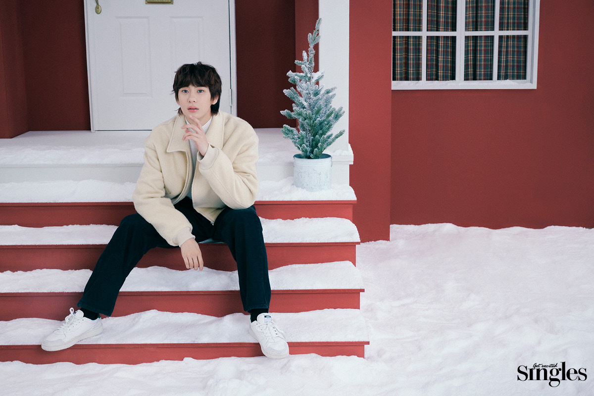 레스트앤레크레이션과 악셀 아리가토를 착용한 라이즈 앤톤이 등장하는 싱글즈 화보